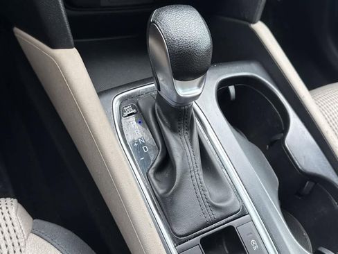 Used 2019 Hyundai Santa Fe SEL image 13