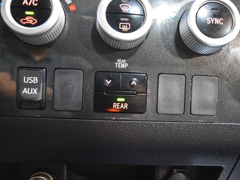 Used 2017 Toyota Sequoia SR5 image 43