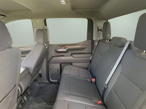 Used 2024 GMC Sierra 1500 SLE image 31