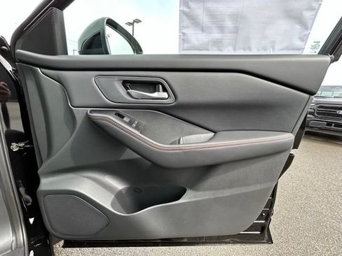 New 2026 Nissan Rogue SV AWD/4WD image 36