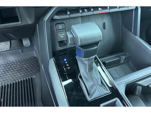 New 2026 Toyota Tundra SR image 24