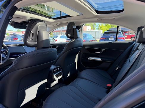 Used 2026 Mercedes-Benz E 350 4MATIC Sedan image 25
