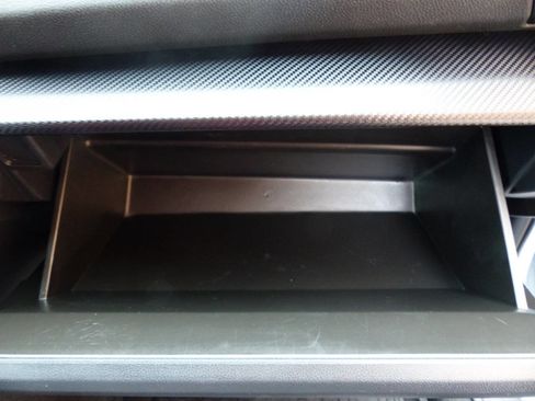 Used 2019 Subaru Crosstrek 2.0i Premium w/ Eyesight System image 40