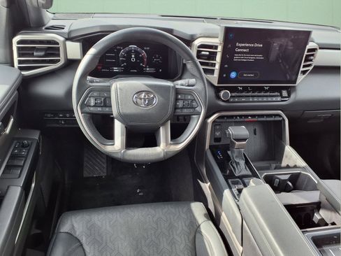 Used 2025 Toyota Tundra Limited AWD/4WD image 16