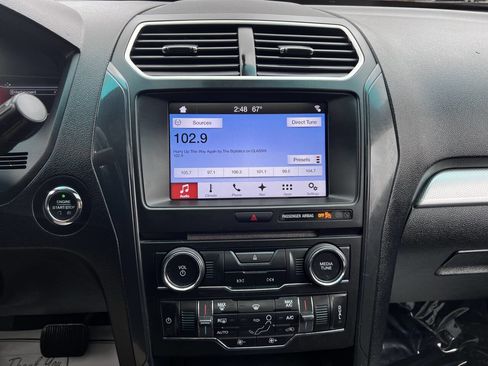 Used 2017 Ford Explorer XLT w/ Equipment Group 201A image 20