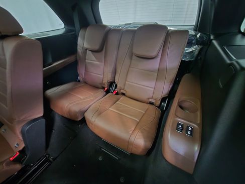 New 2026 Mercedes-Benz GLS 580 4MATIC image 21