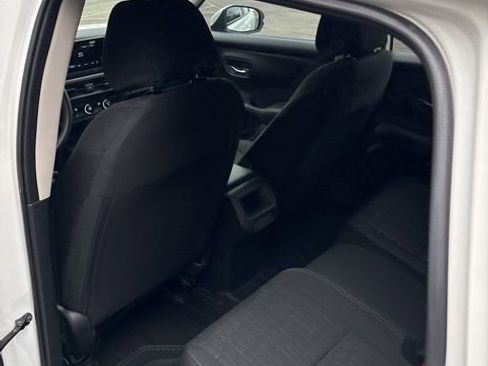 Used 2025 Honda HR-V LX image 32