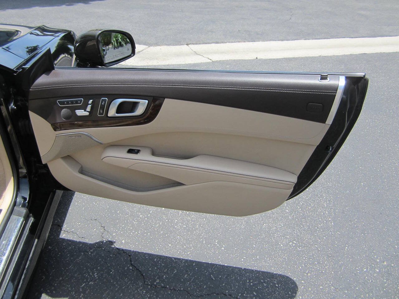 Used 2013 Mercedes-Benz SL 550 image 25
