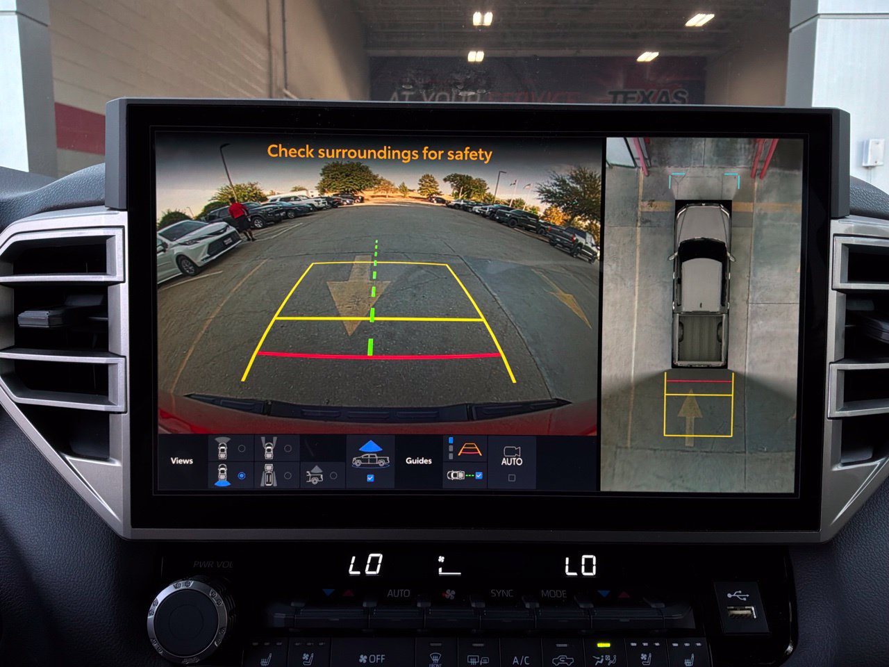 Used 2025 Toyota Tundra Limited AWD/4WD image 39