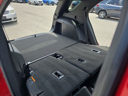 Used 2024 Chevrolet Equinox RS w/ RS Leather Package FWD image 35