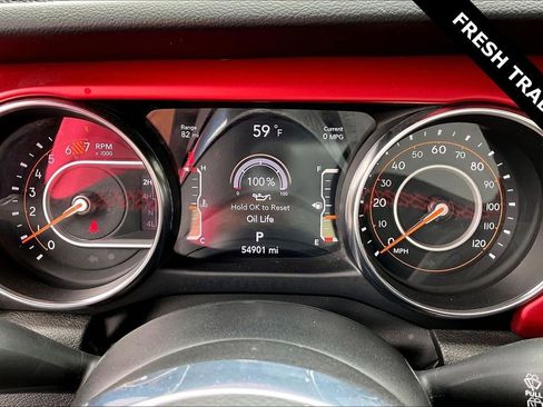 Used 2023 Jeep Wrangler Unlimited Rubicon AWD/4WD image 13