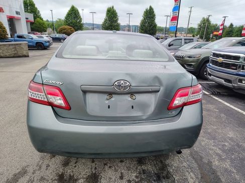 Used 2011 Toyota Camry LE FWD image 5