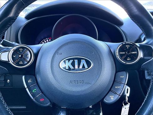 Used 2014 Kia Soul ! w/ Sun & Sound Package FWD image 14