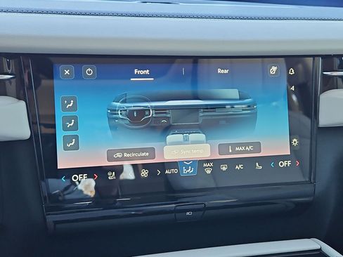 New 2025 Lincoln Navigator Reserve image 24