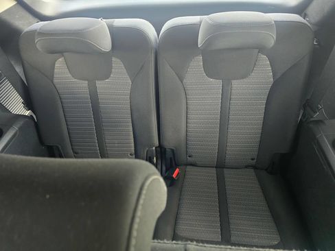 Used 2022 Kia Sorento LX FWD image 11