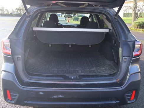 Used 2021 Subaru Outback Premium image 6