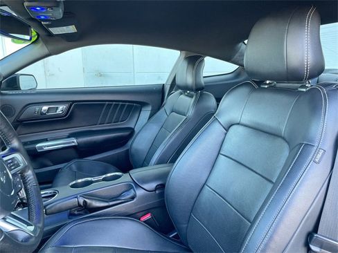 Used 2017 Ford Mustang GT Premium w/ Equipment Group 401A image 10