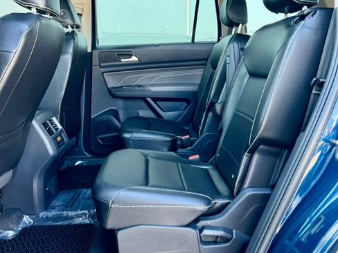 Used 2021 Volkswagen Atlas SE w/ Panoramic Sunroof Package FWD image 15