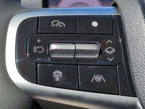 Certified 2025 Genesis GV80 2.5T Standard AWD/4WD image 22
