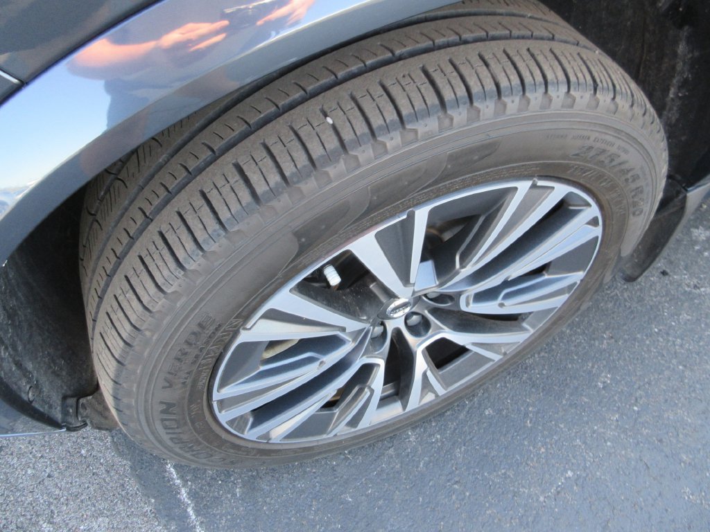 Used 2022 Volvo XC90 T6 Momentum w/ Advanced Package AWD/4WD image 14