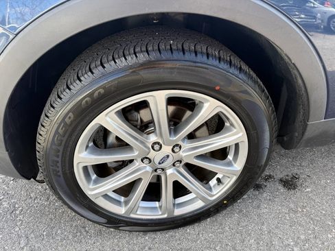 Used 2016 Ford Explorer Limited image 19