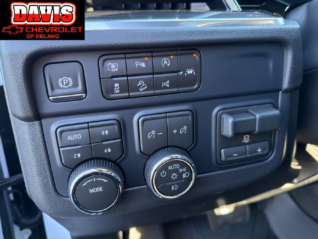 New 2027 Chevrolet Suburban RST w/ Comfort Package AWD/4WD image 17