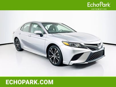 Used 2018 Toyota Camry SE w/ Moonroof Package