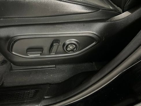 Used 2023 Jeep Grand Cherokee Altitude AWD/4WD image 7