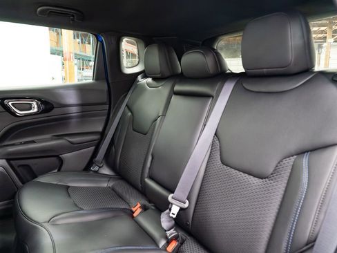 New 2026 Jeep Compass Latitude AWD/4WD image 25
