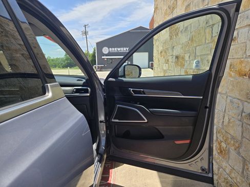 Used 2020 Kia Telluride SX FWD image 9
