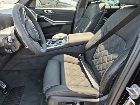 New 2026 BMW X5 xDrive40i w/ M Sport Package AWD/4WD image 16