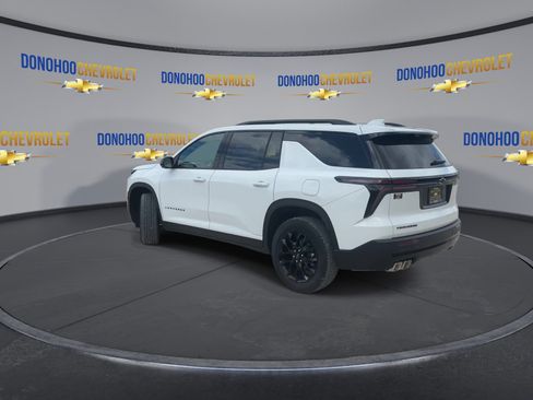 New 2026 Chevrolet Traverse LT w/ Midnight/Sport Edition FWD image 6