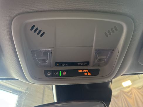 Used 2025 Chevrolet Malibu LT image 30