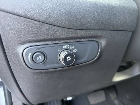 Certified 2022 Chevrolet Equinox LT FWD image 17