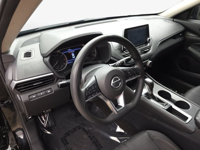 Used 2022 Nissan Altima 2.5 SV FWD image 13