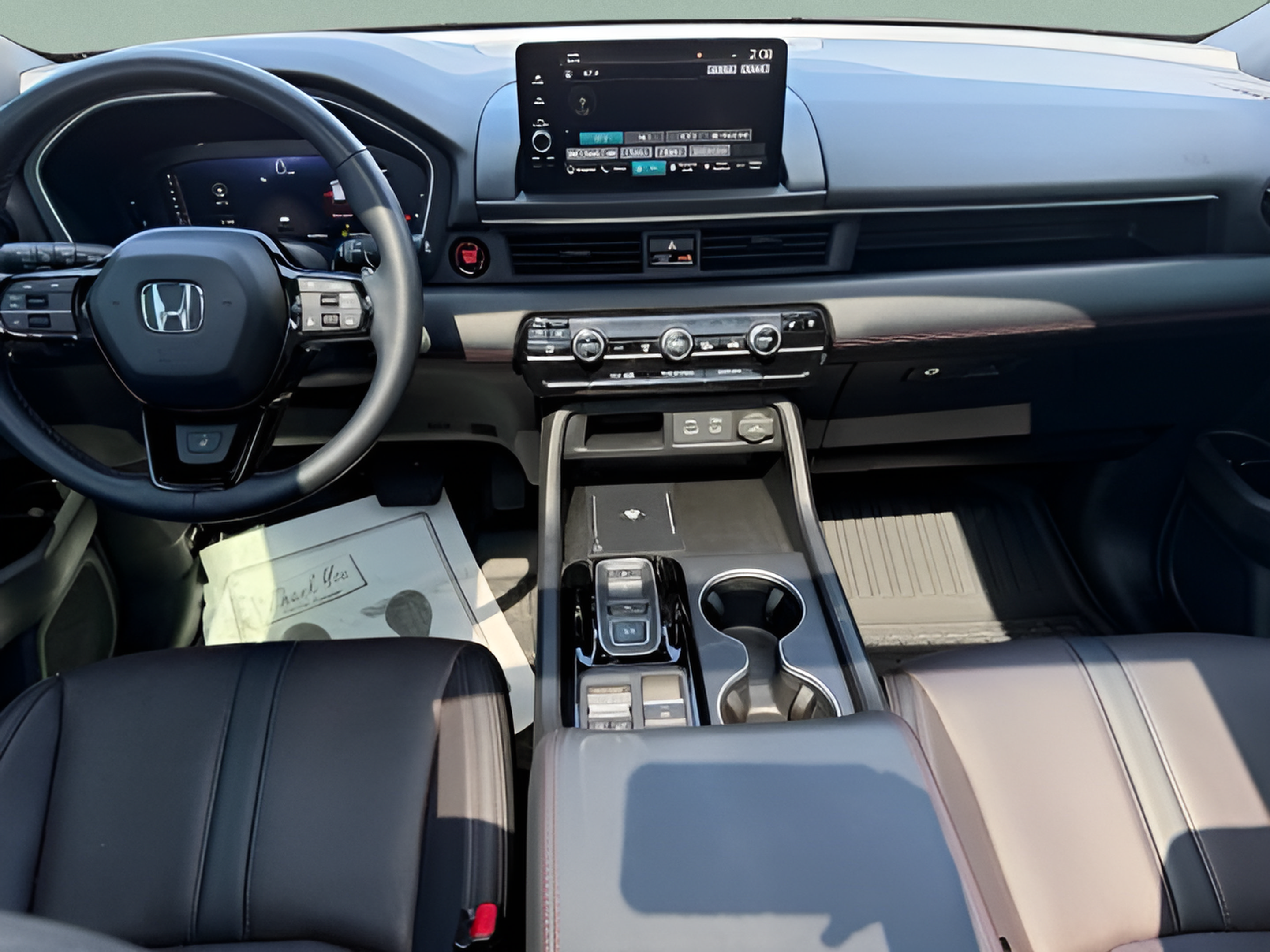 Certified 2025 Honda Pilot Black Edition image 10