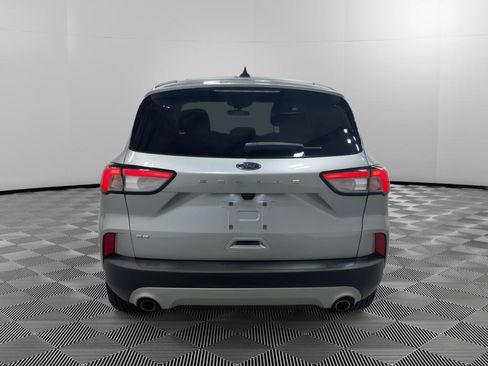 Used 2022 Ford Escape SE FWD image 4