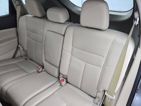 Used 2016 Nissan Murano Platinum w/ Platinum Technology Package AWD/4WD image 14