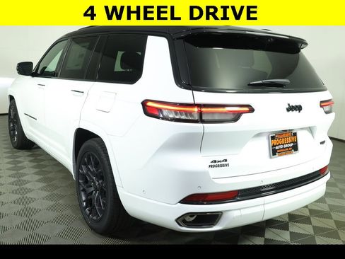 New 2025 Jeep Grand Cherokee L Summit image 7