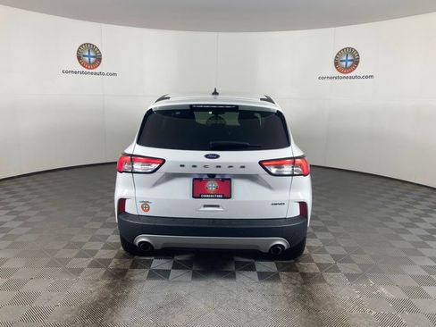 Used 2022 Ford Escape SEL image 18