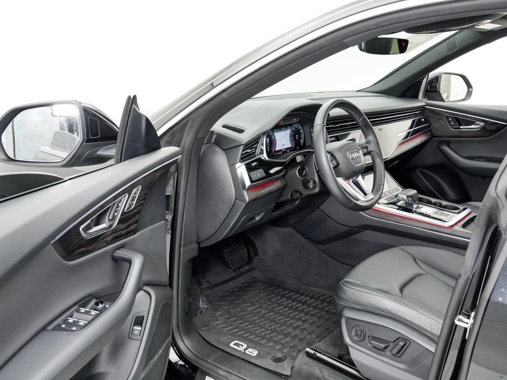 Used 2019 Audi Q8 Premium Plus AWD/4WD image 7