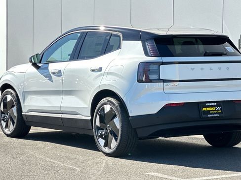New 2026 Volvo EX30 Ultra w/ Climate Package AWD/4WD image 3