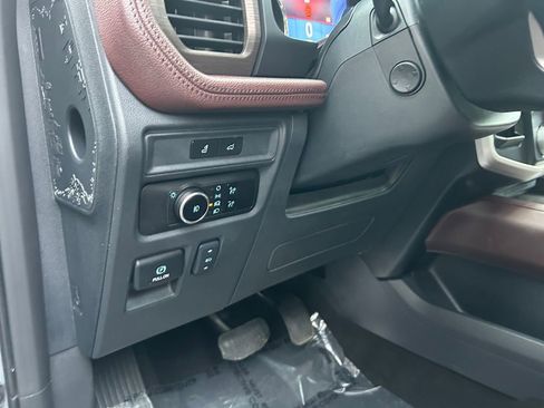 Used 2024 Ford Expedition Max Limited image 21