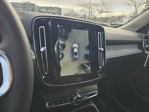 New 2026 Volvo XC40 B5 Ultra w/ Climate Package image 26