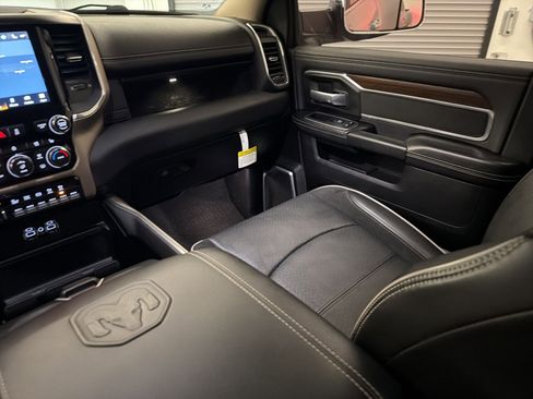 Used 2022 RAM 3500 Laramie w/ Max Tow Package AWD/4WD image 28