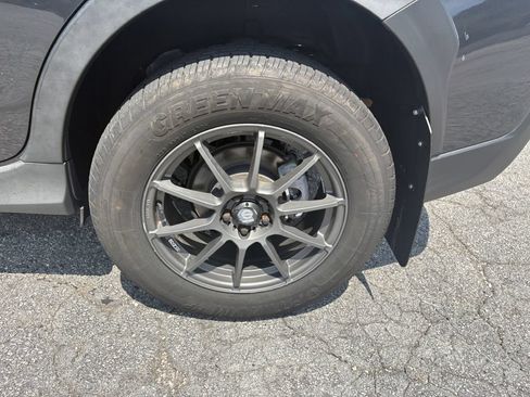 Used 2019 Subaru Crosstrek 2.0i Premium AWD/4WD image 16