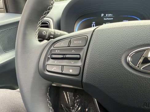 New 2026 Hyundai Venue SEL image 32