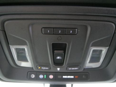 Used 2021 GMC Sierra 1500 AT4 w/ AT4 Preferred Package AWD/4WD image 32