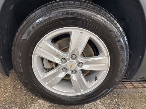 Used 2020 Chevrolet Trax LS w/ Tint and Cruise Package FWD image 8