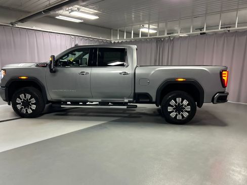 New 2026 GMC Sierra 2500 Denali w/ Denali Reserve Package AWD/4WD image 4